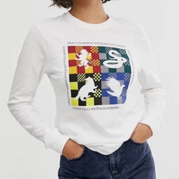 Vans Tops - NWT Vans Harry Potter Hogwarts Houses White Long Sleeve Tee Shirt